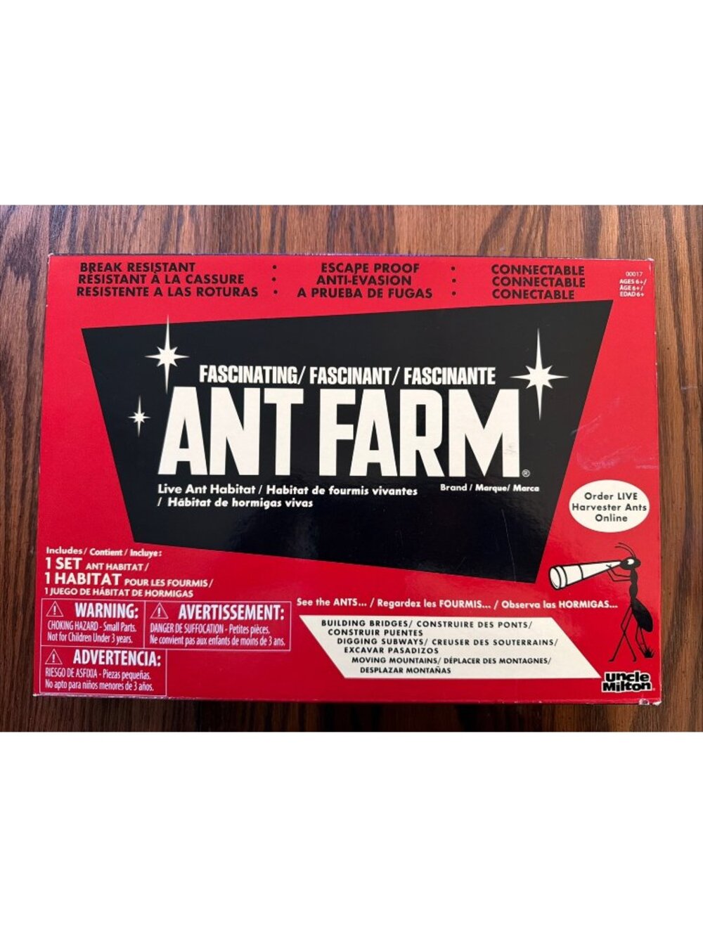 Original Uncle Milton's ANT FARM Live Habitat Insect Bug School